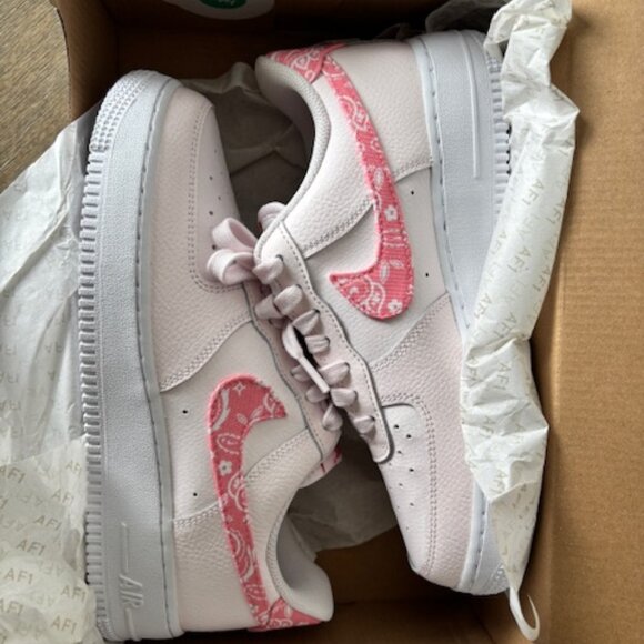 Nike Shoes - NEW Pearl Pink Paisley Nike Air Force 1 '07 Womens Size 8